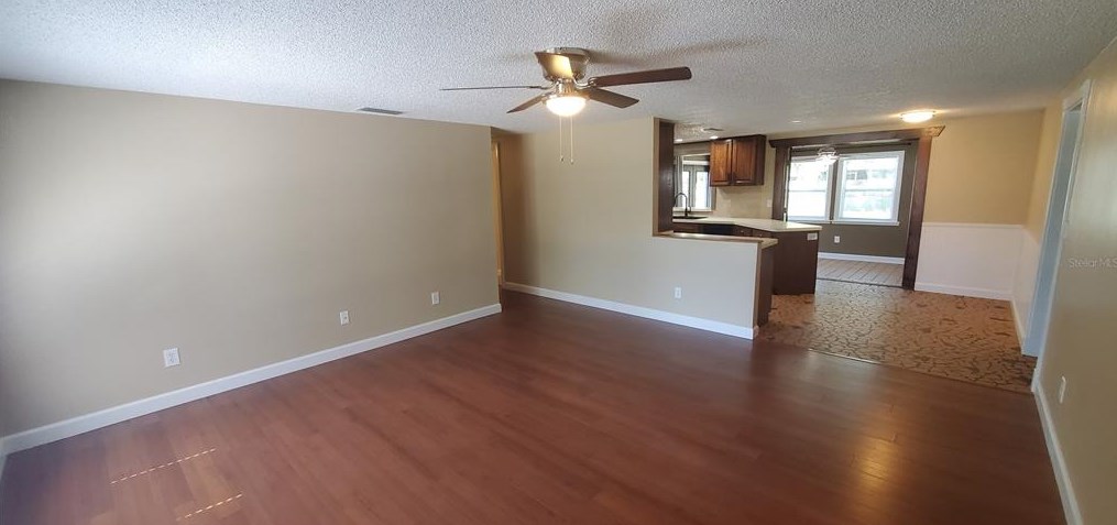 2848 E Mark Dr, Sarasota, FL 34232