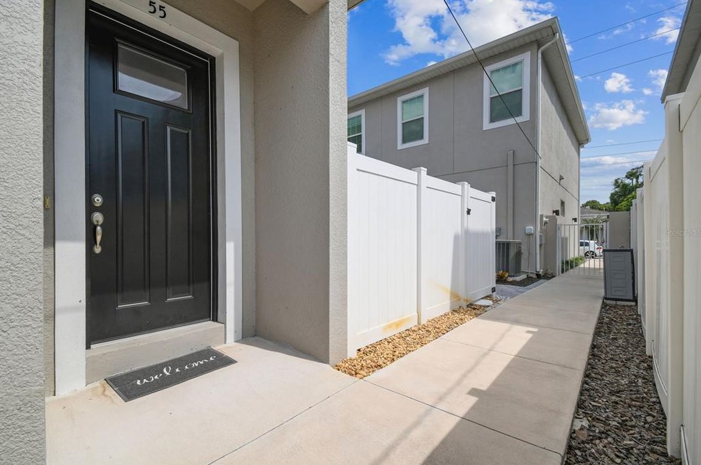 55 36th St, Saint Petersburg, FL 33711-1337