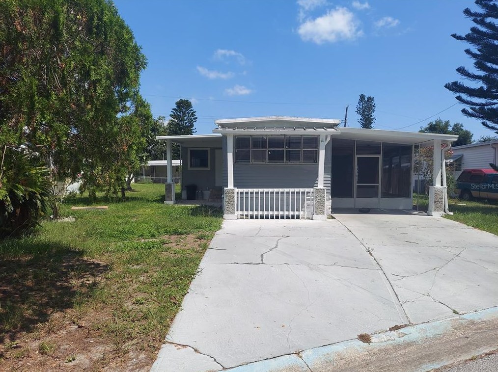 133 Oak St, Edgewater, FL 32141