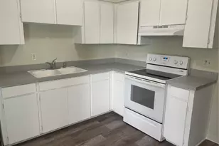 662 Deltona Blvd, Deltona, FL 32725 - Photo 2