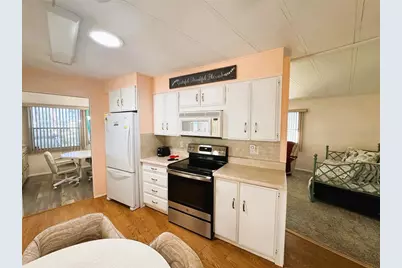 408 Hawthorne Boulevard, Leesburg, FL 34748 - Photo 10