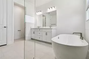 7544 Nighthawk Dr, Sarasota, FL 34241 - Photo 10