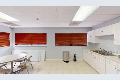 227 Central Avenue, Sarasota, FL 34236 - Photo 8