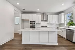 7571 Hawkstone Dr, Sarasota, FL 34241 - Photo 4