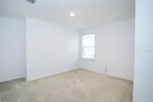 3850 Hampstead Ln, Lakeland, FL 33810 - Photo 12