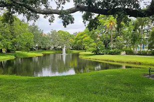 850 S Tamiami Trl, Sarasota, FL 34236 - Photo 2