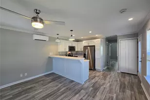 24350 Maxwell St, Astor, FL 32102 - Photo 4