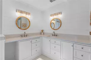 5252 Grove Mnr, Lady Lake, FL 32159 - Photo 38