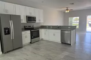 102 Brixham Ct, Kissimmee, FL 34758 - Photo 2