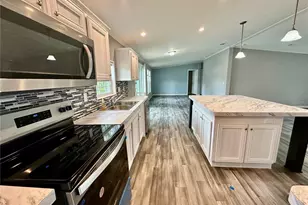 55744 Holiday Cir, Astor, FL 32102 - Photo 6