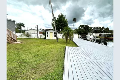 55744 Holiday Circle, Astor, FL 32102 - Photo 32