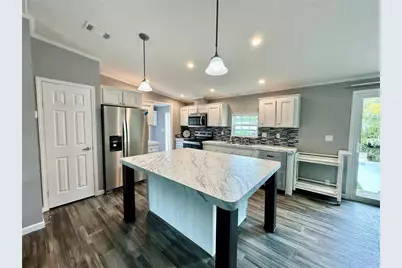 55744 Holiday Circle, Astor, FL 32102 - Photo 10