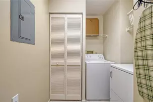 5649 Summerside Ln, Sarasota, FL 34231 - Photo 30