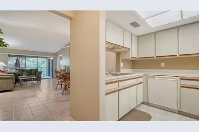 5649 Summer Side Lane #41B, Sarasota, FL 34231 - Photo 4