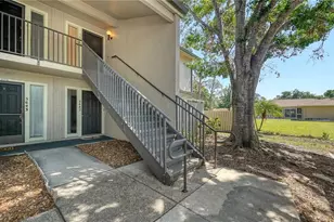 5649 Summerside Ln, Sarasota, FL 34231 - Photo 1