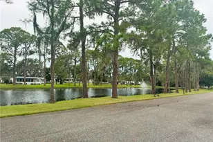 105 Temple Cove W, Leesburg, FL 34748 - Photo 2