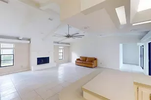 3819 Countryside Ln, Sarasota, FL 34233 - Photo 10