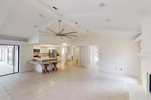 3819 Countryside Ln, Sarasota, FL 34233 - Photo 12