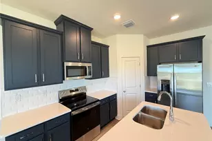 13719 Emerald Flds Dr, Hudson, FL 34667 - Photo 4