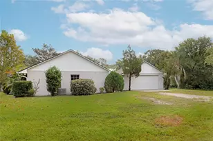 4510 Pine Tree Dr, Saint Cloud, FL 34772 - Photo 4