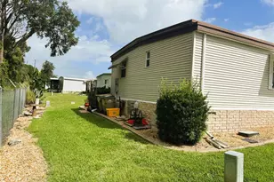 131 Bougainvillea Dr, Leesburg, FL 34748 - Photo 10