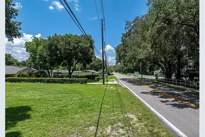 429 Longfellow Boulevard, Lakeland, FL 33801 - Photo 2