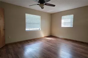 40116 Parkinsonia St, Lady Lake, FL 32159 - Photo 8