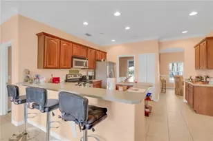 2620 Meadow View Ct, Kissimmee, FL 34746 - Photo 8