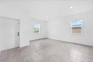 2928 NW 27th St, Cape Coral, FL 33993 - Photo 6