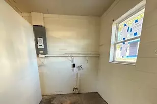 612 E Pearce Ave, Eagle Lake, FL 33839 - Photo 16