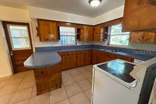 612 E Pearce Ave, Eagle Lake, FL 33839 - Photo 8