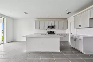 9110 Optimist Wy, Palmetto, FL 34221 - Photo 10