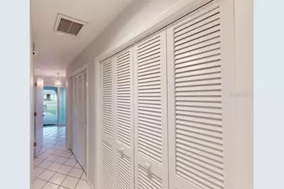 2275 Pine View Circle, Sarasota, FL 34231 - Photo 54