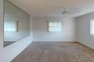 2275 Pine View Cir, Sarasota, FL 34231 - Photo 12