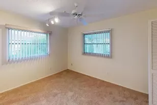 2275 Pine View Cir, Sarasota, FL 34231 - Photo 32