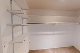 2275 Pine View Cir, Sarasota, FL 34231 - Photo 36