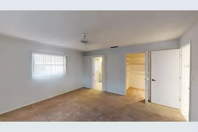 2275 Pine View Circle, Sarasota, FL 34231 - Photo 48