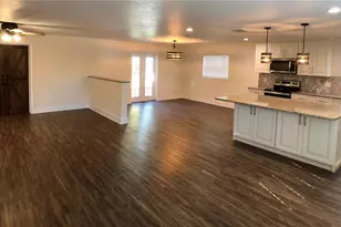 102 Driftwood Ln, Sanford, FL 32773 - Photo 2