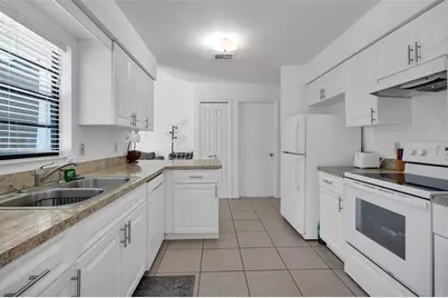 2416 Morgan Point Boulevard, Kissimmee, FL 34743 - Photo 10