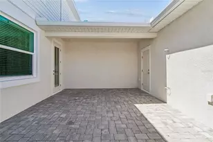 8123 Seaflower Pkwy, Bradenton, FL 34210 - Photo 4