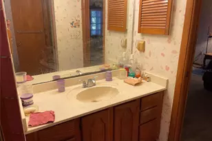 3664 Walden Pond Dr, Sarasota, FL 34240 - Photo 14