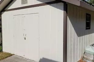 3664 Walden Pond Dr, Sarasota, FL 34240 - Photo 6