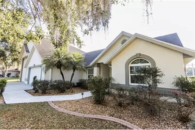 6112 Silver Oaks Drive, Zephyrhills, FL 33542 - Photo 2