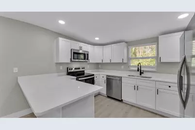 2211 Azalea Court, Lakeland, FL 33815 - Photo 12