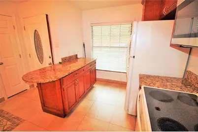 2707 Mayer Street, Orlando, FL 32806 - Photo 4