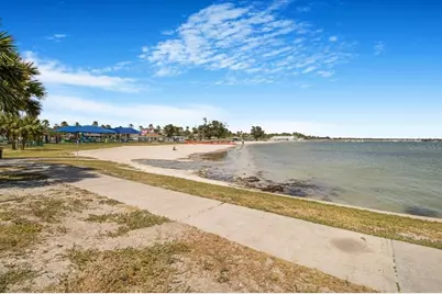 2728 58th Street S, Gulfport, FL 33707 - Photo 38