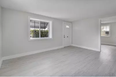 2728 58th Street S, Gulfport, FL 33707 - Photo 16