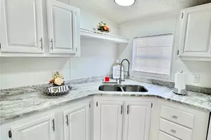 14127 SE 62nd Ct, Summerfield, FL 34491 - Photo 10