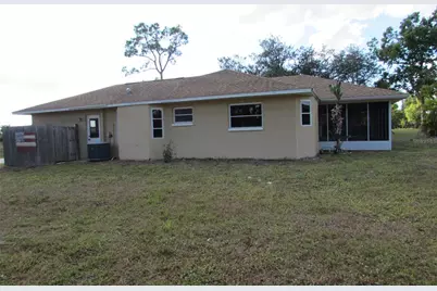 25486 Avillas Court, Punta Gorda, FL 33955 - Photo 10