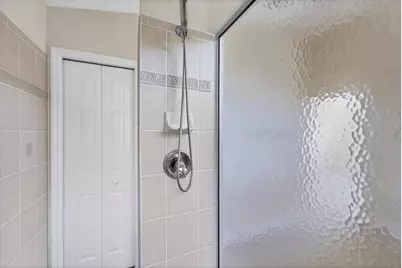 177 Valencia Lakes Drive, Venice, FL 34292 - Photo 24